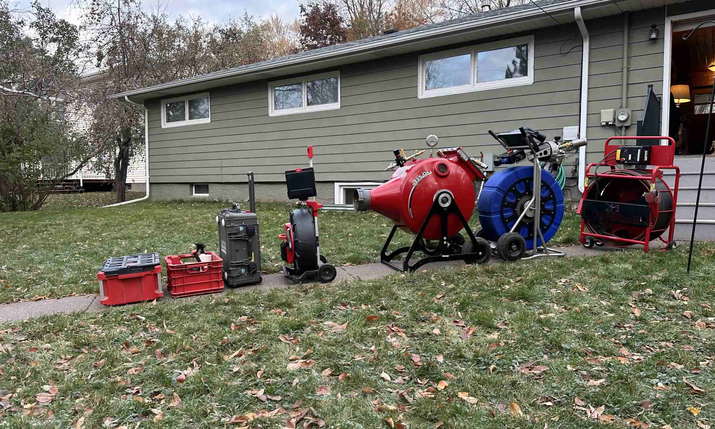 Contour equipment for sewer point repair